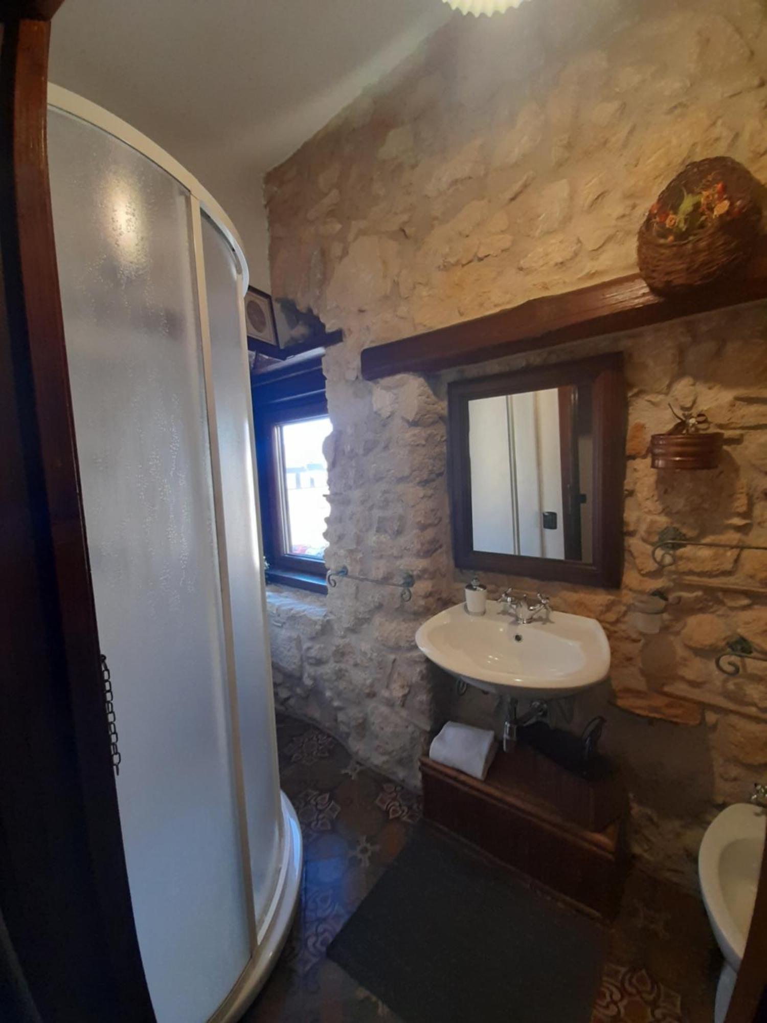 Antica Dimora Historic Building Bed and Breakfast Enna Buitenkant foto
