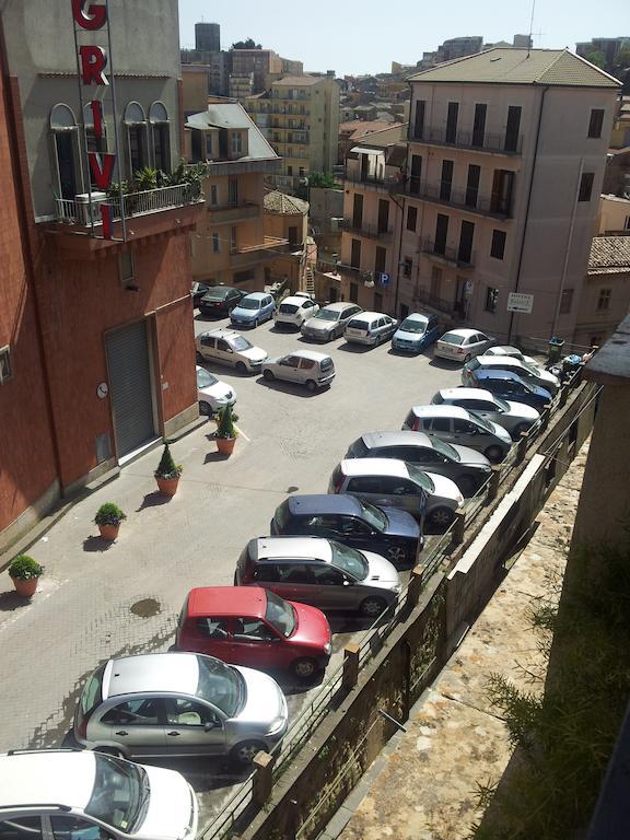 Antica Dimora Historic Building Bed and Breakfast Enna Buitenkant foto