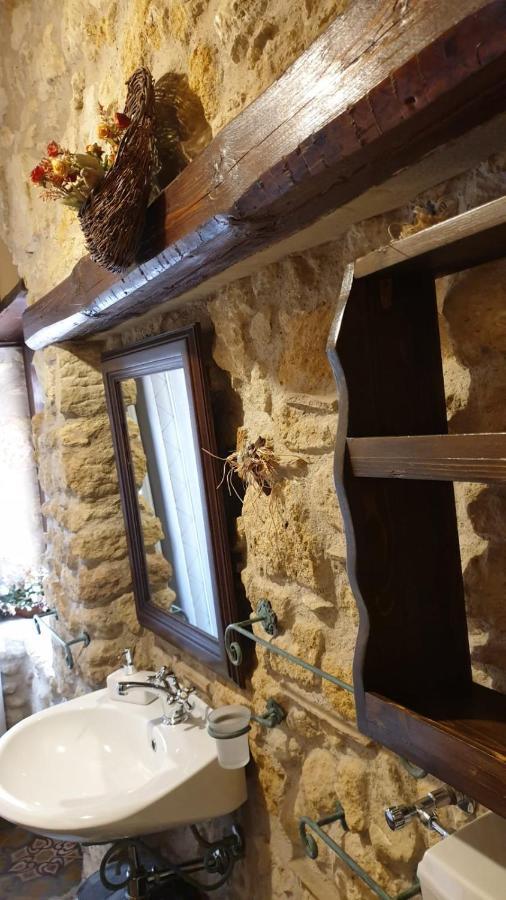 Antica Dimora Historic Building Bed and Breakfast Enna Buitenkant foto